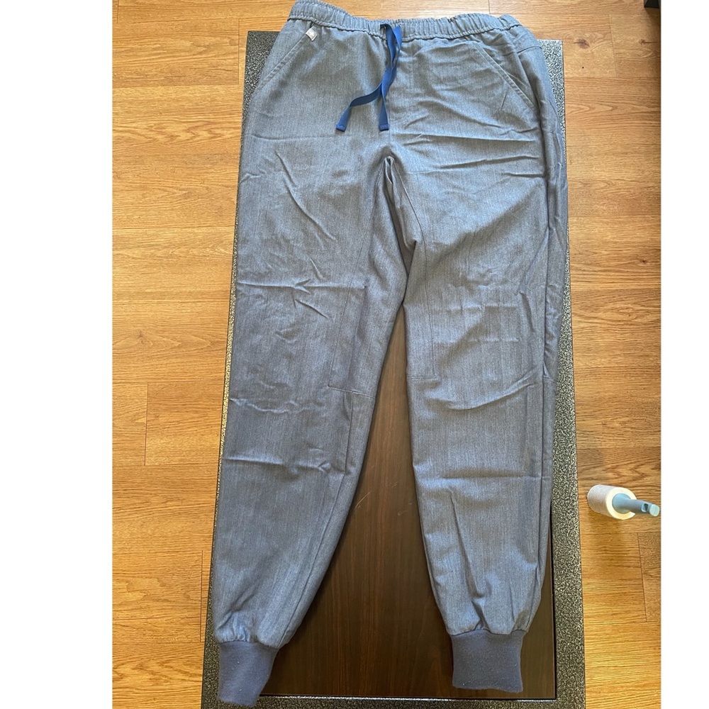 Figs Scrub Bottom